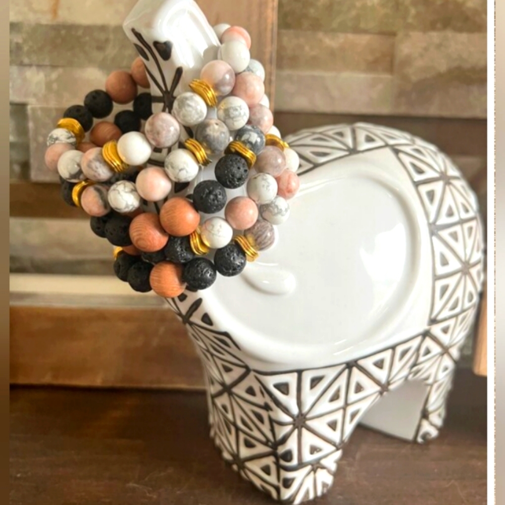 NWT Mahogany Teakwood Elephant